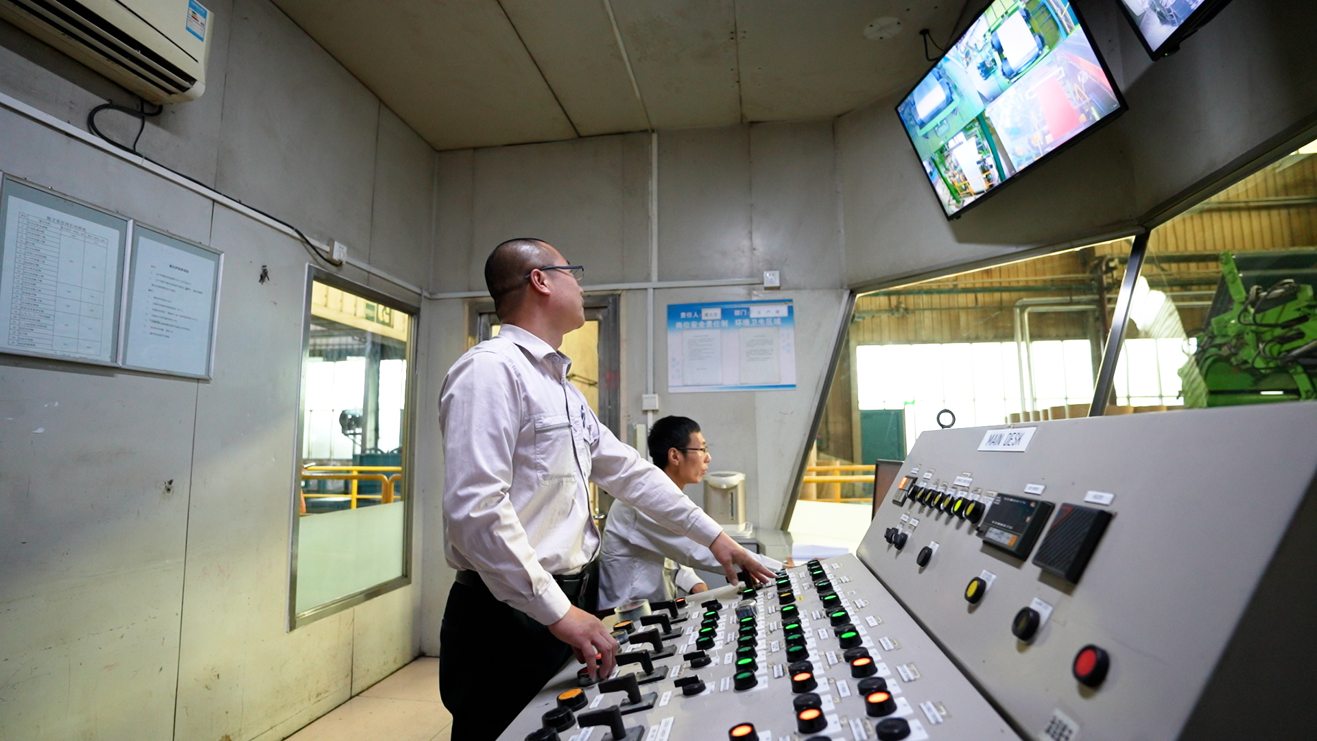 微信图片_2025-12-25_145308_237.jpg 微信图片_2025-12-25_145308_237.jpg